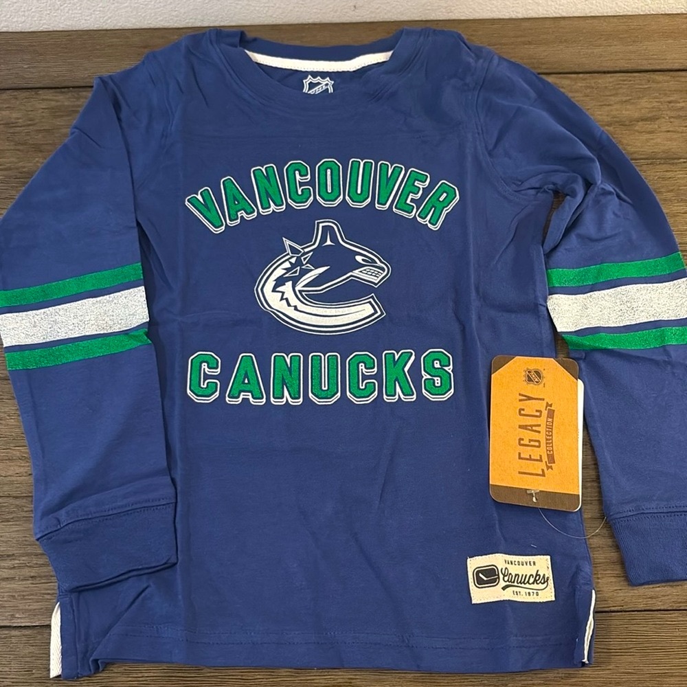 NWT [Legacy] Vancouver Canucks NHL Hockey Long Sleeve Shirt Blue Kids Large (7) - Picture 3 of 11